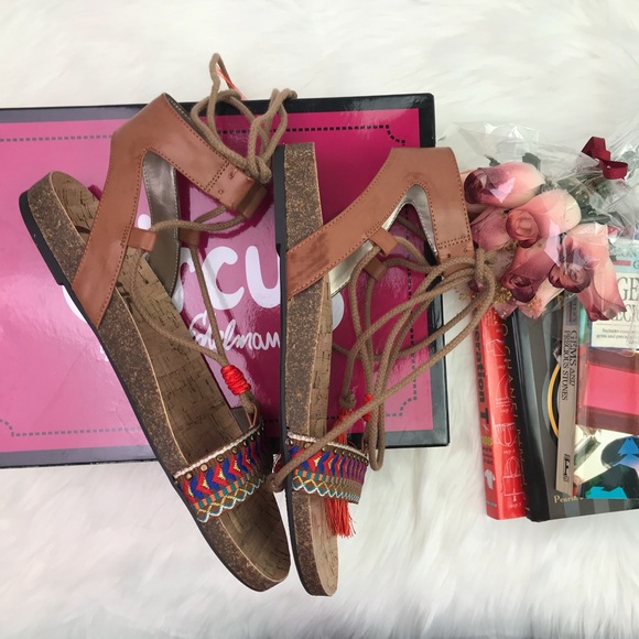 Circus by Sam Edelman Sandals - Picture 5 of 8